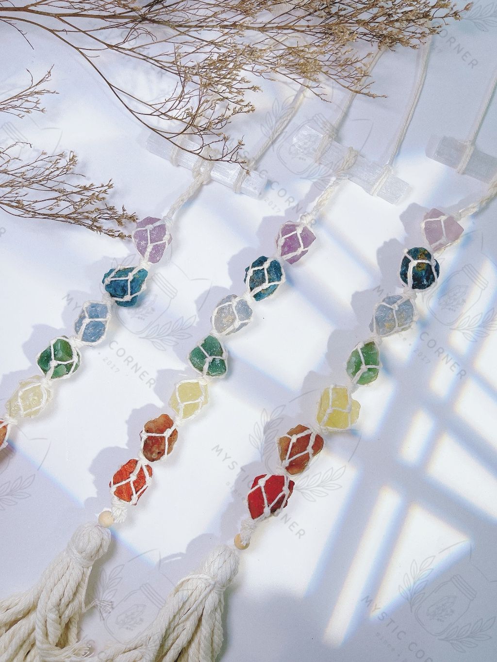 Dây treo đá thạch anh thô 7 luân xa kèm thanh Selenite, đá thanh tẩy, reiki