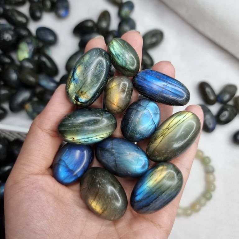 Viên đá Labradorite (Đá xà cừ - Hắc Nguyệt Quang) đá thanh tẩy Tarot, Reiki, đá thạch anh phong thủy