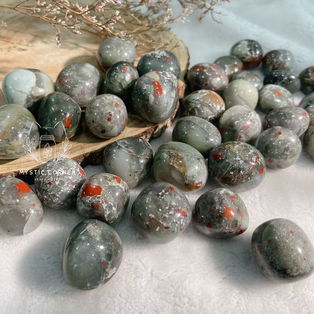 Viên tumbled đá Bloodstone (huyết ngọc) dùng trong Tarot, reiki, phong thủy, năng lượng