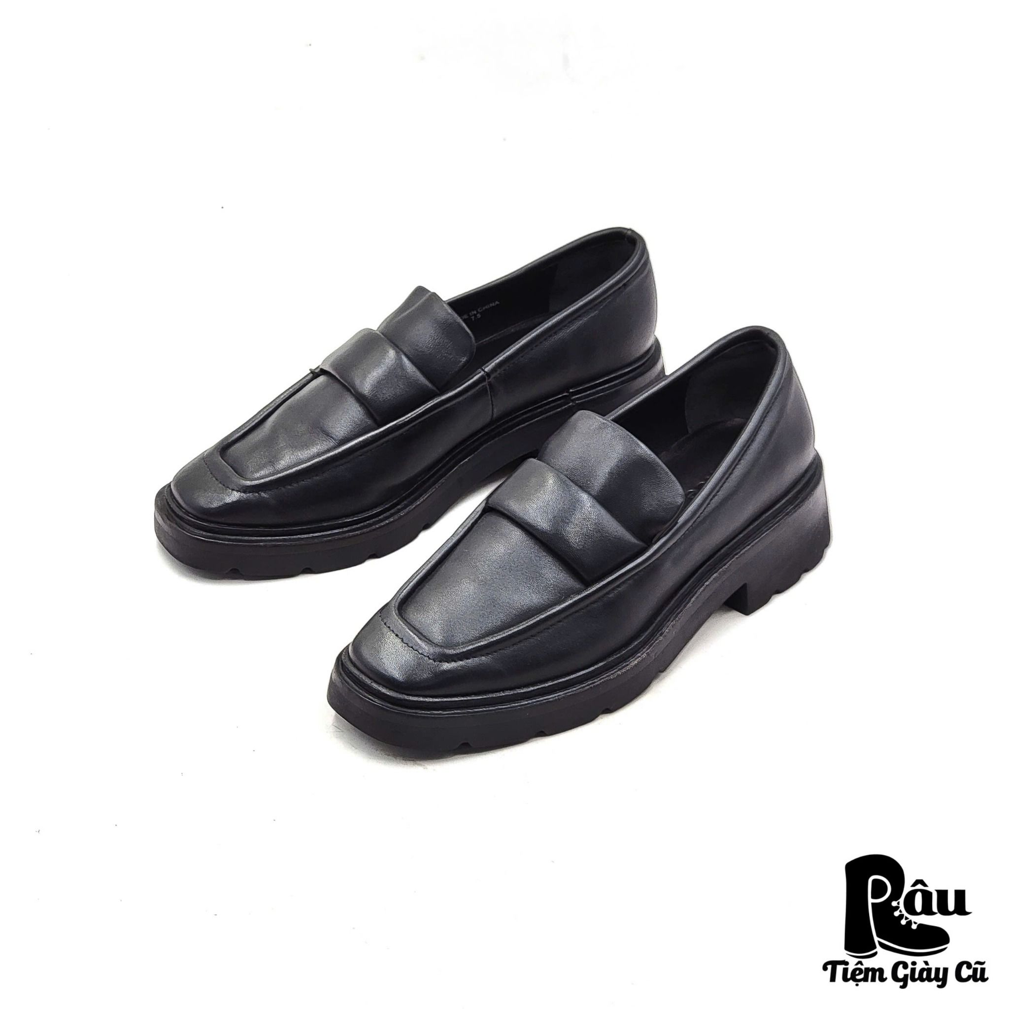 |SIZE 37.5| VINCE. ROBIN LOAFER Z37.5-5791