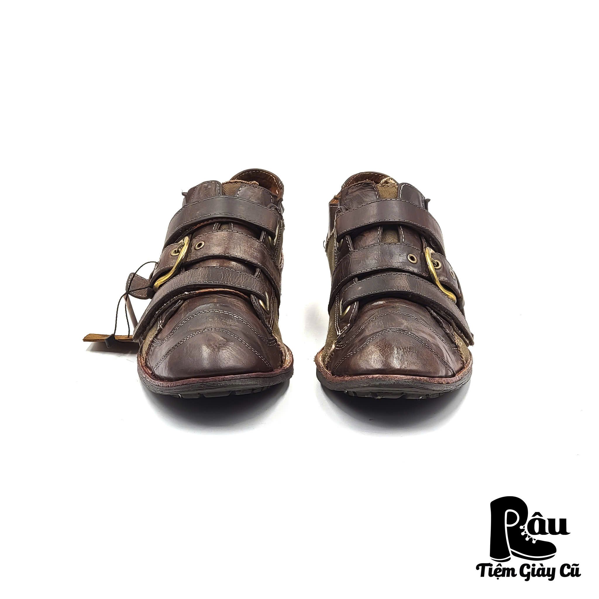 |SIZE 40| WHOOP'EE' BUCKLE STRAP SHOES Z40-6389
