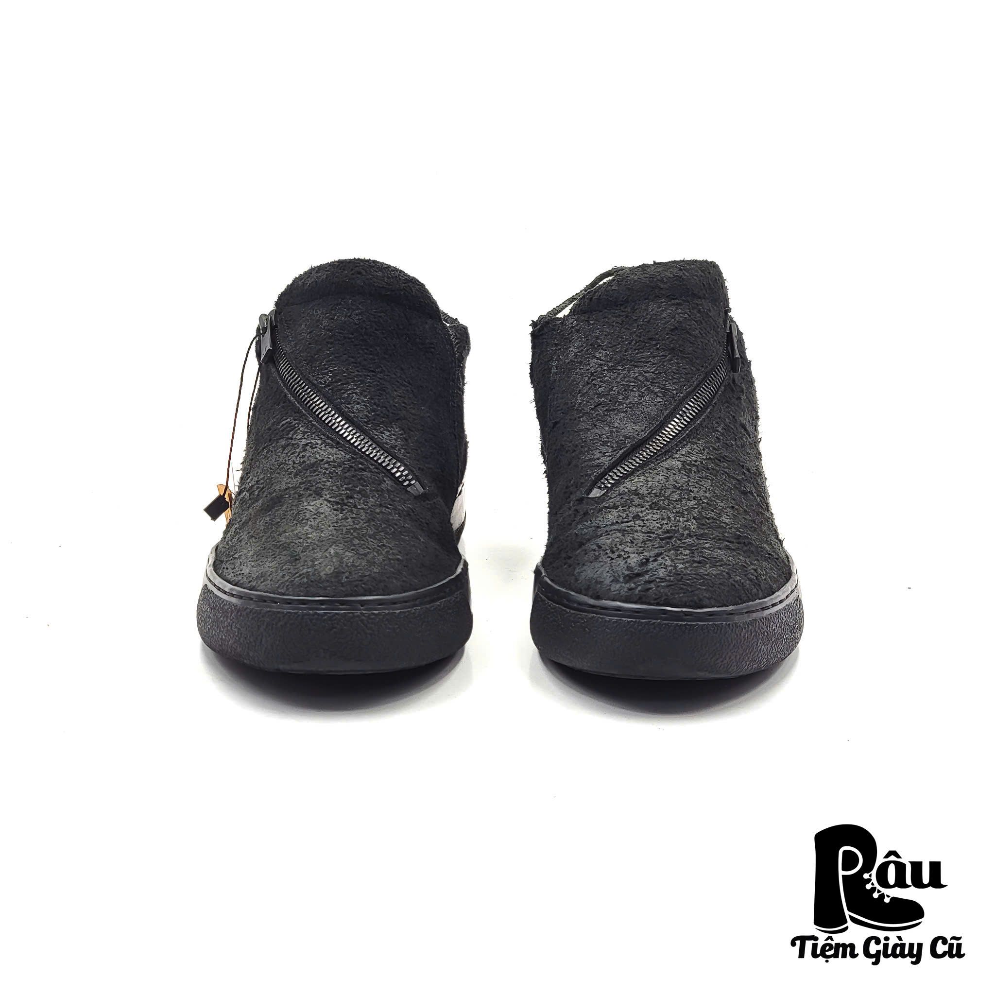 |SIZE 40| STRUM ADDICT DIAGONAL ZIPPER FLAT LEATHER SNEAKER AN40-6471