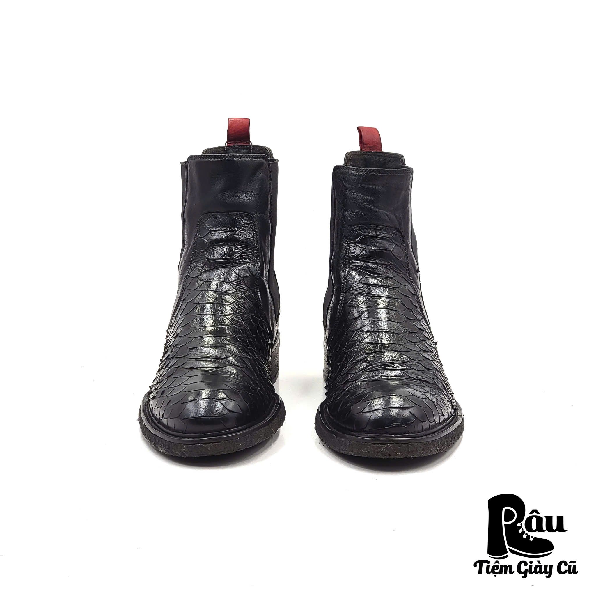 |SIZE 39| BILLI BI COPENHAGEN 27424 BLACK / RED CHELSEA BOOT AP39-6793