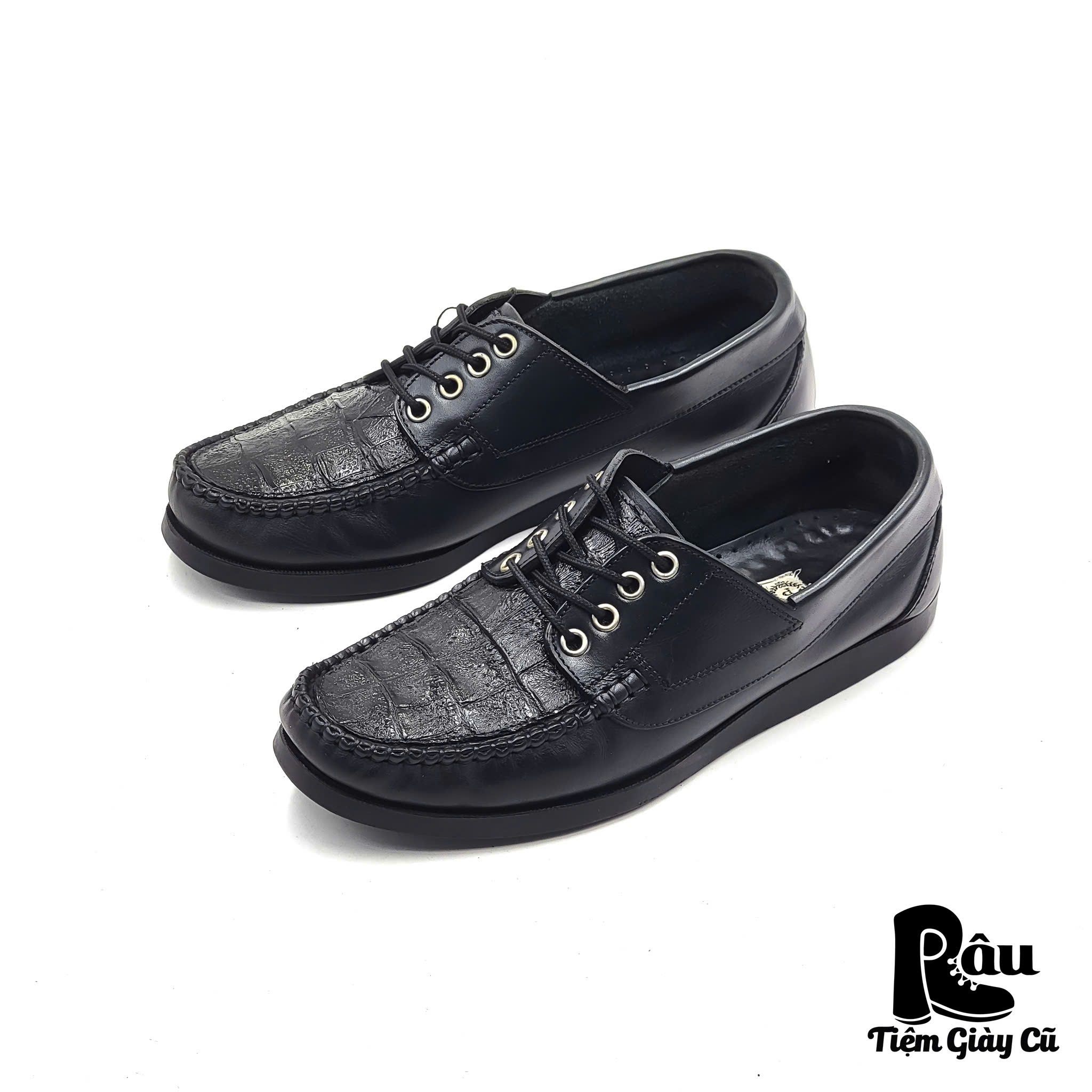|SIZE 38| POLLINI CROCO TEXTURED BOAT SHOES AR38-6813
