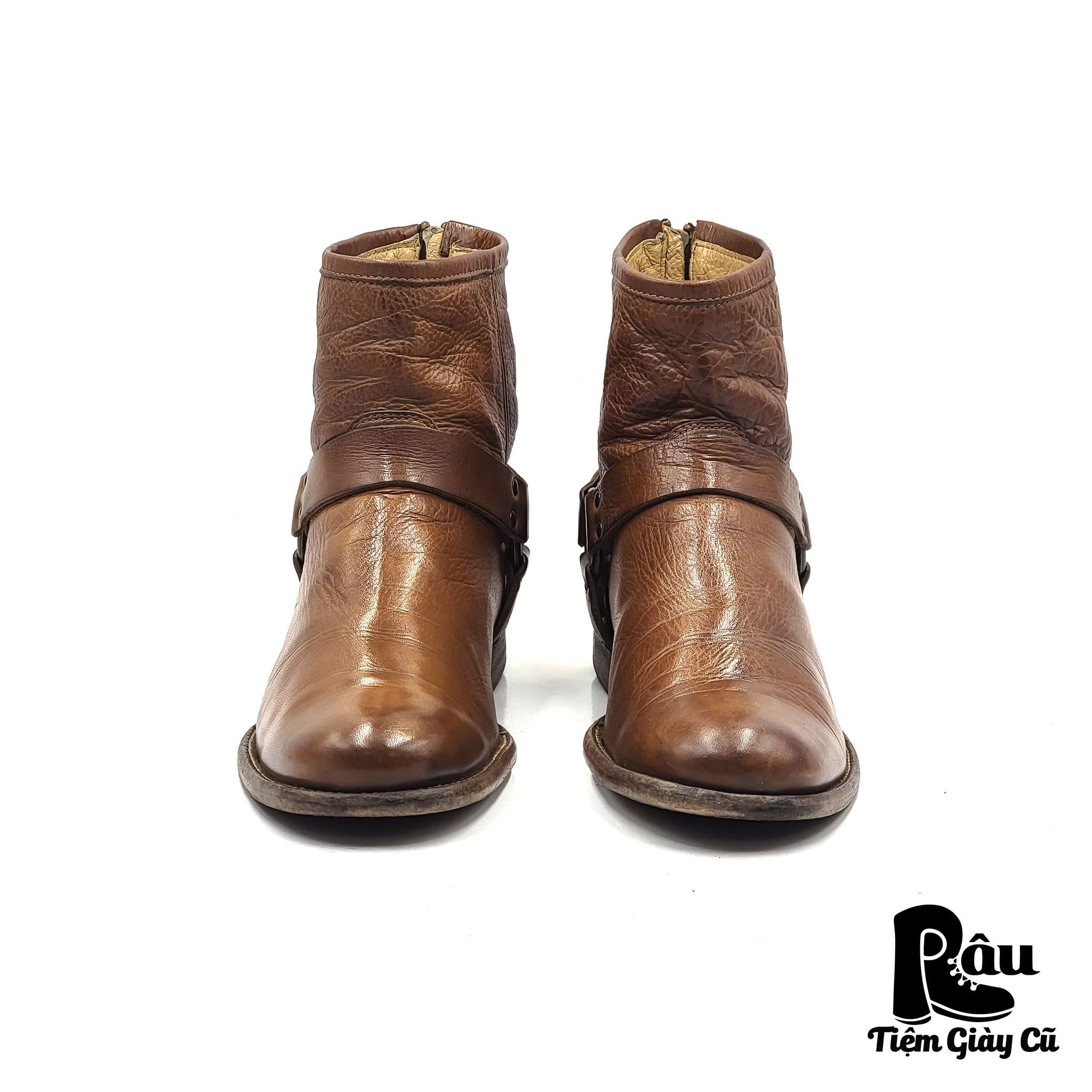 |SIZE 42| FRYE 87870 PHILLIP BACK-ZIP HARNESS BOOT Z42-6845