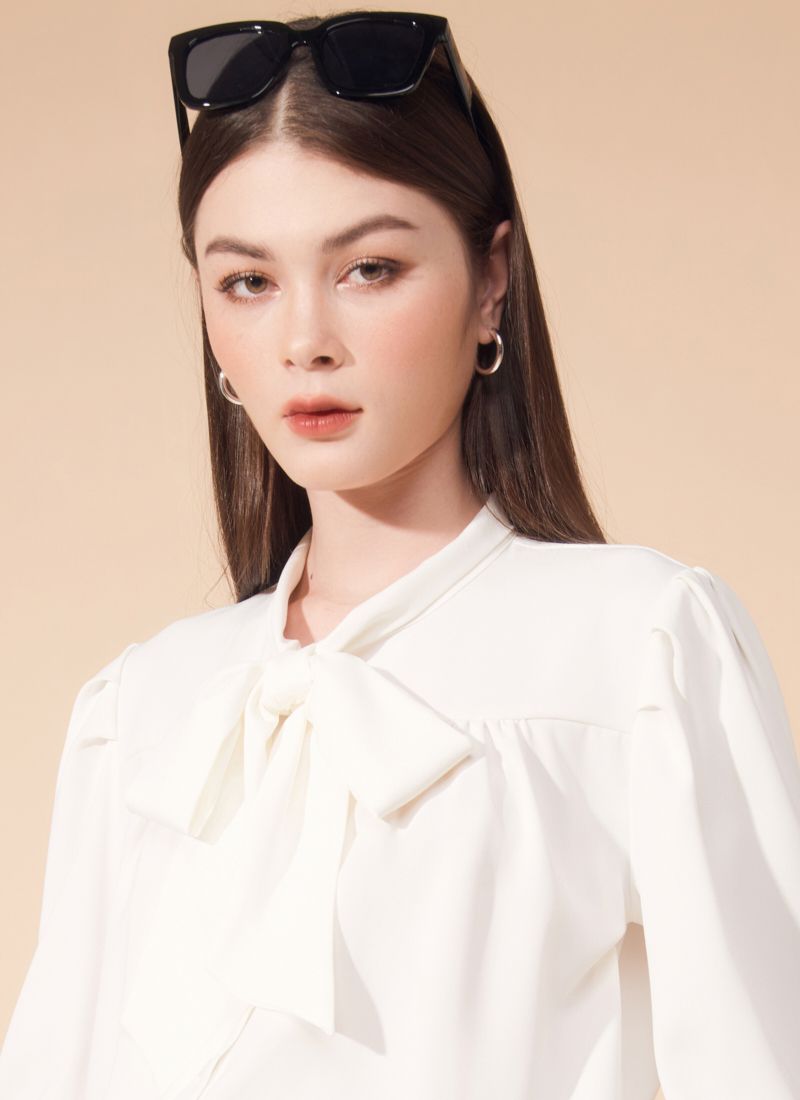 ÁO SƠMI TRẮNG NƠ CỔ NORA