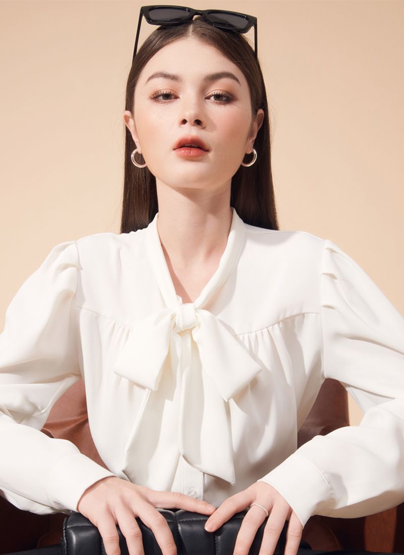ÁO SƠMI TRẮNG NƠ CỔ NORA