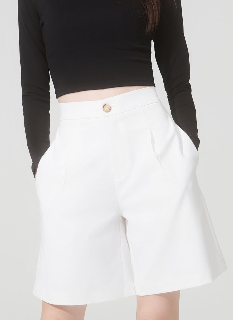 QUẦN SHORT DÀI MONO TRẮNG