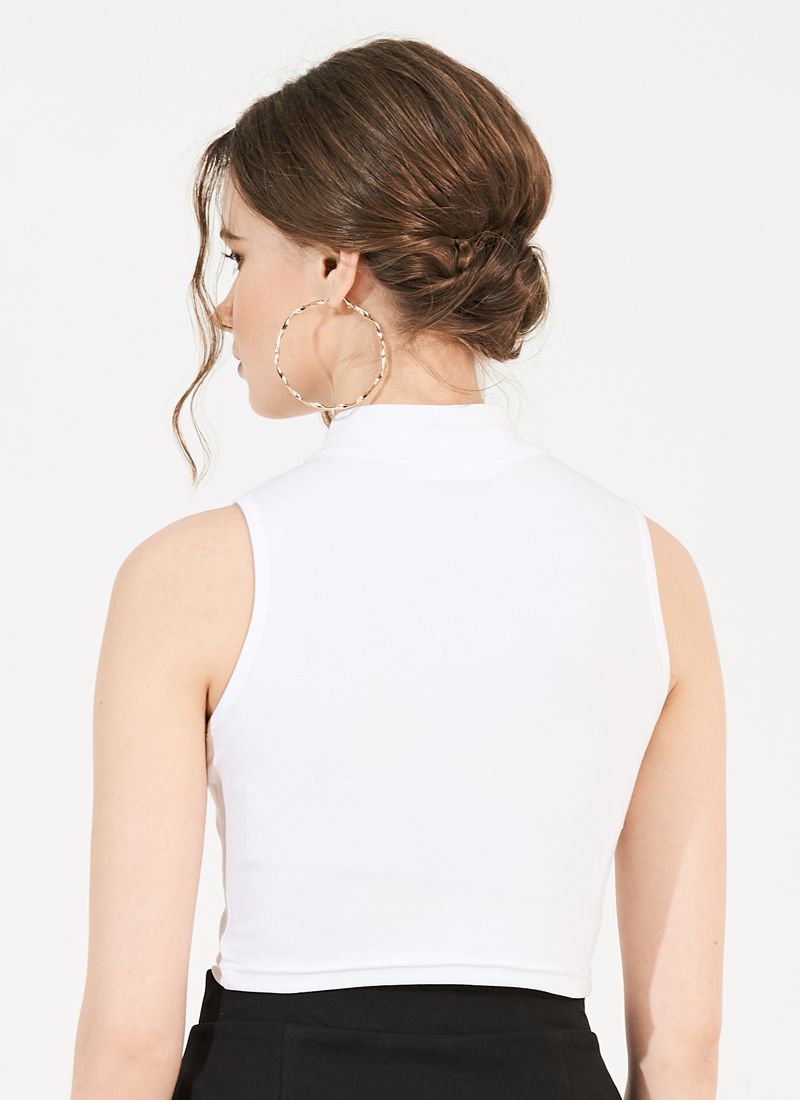 ÁO THUN CỔ LỌ JOYLY TRẮNG