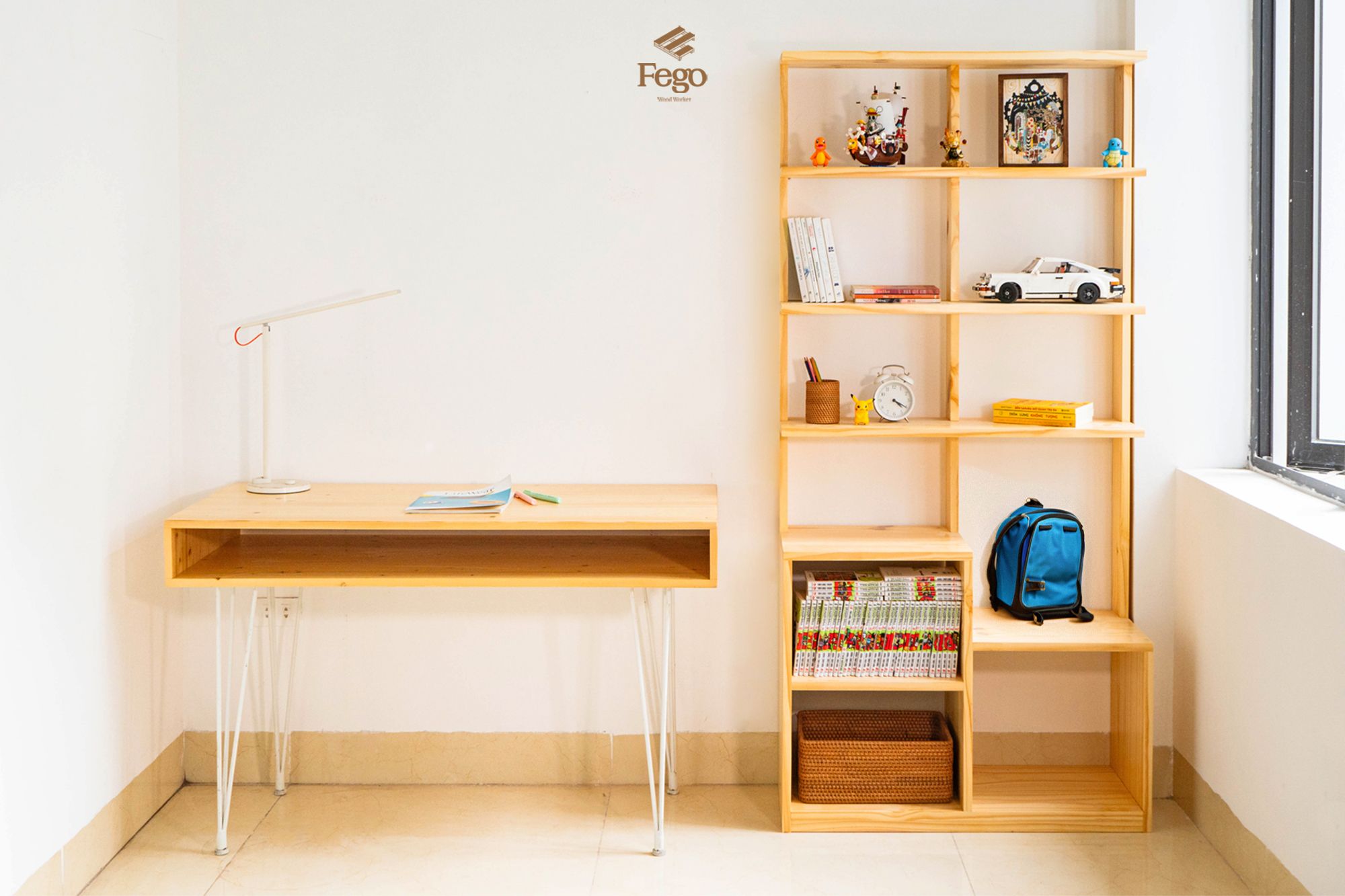 Kệ sách học sinh gỗ tự nhiên FEGO