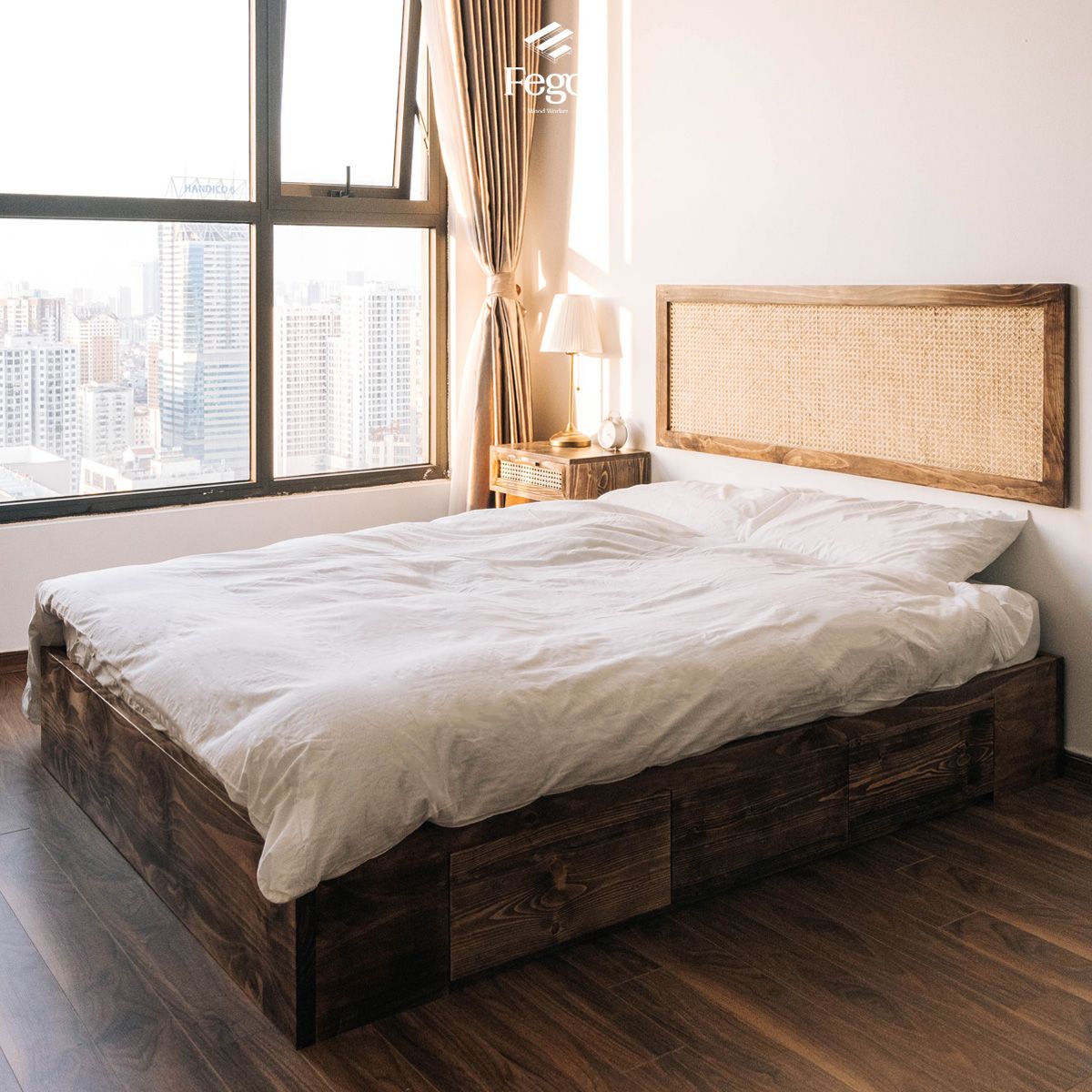 Giường gỗ thông tự nhiên nâu rustic 1m6 FEGO