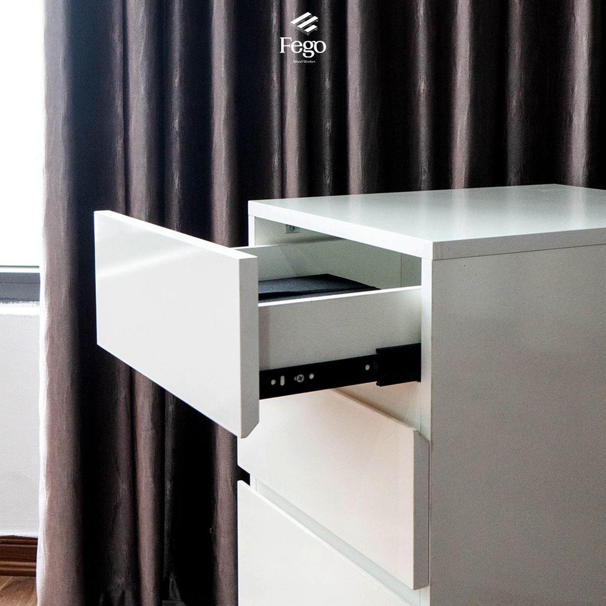 Tủ 3 ngăn kéo có bánh xe FEGO