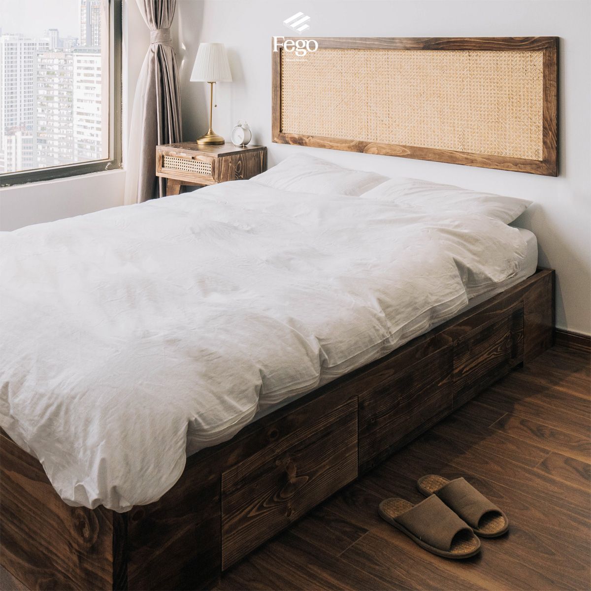 Giường gỗ thông tự nhiên nâu rustic 1m6 FEGO