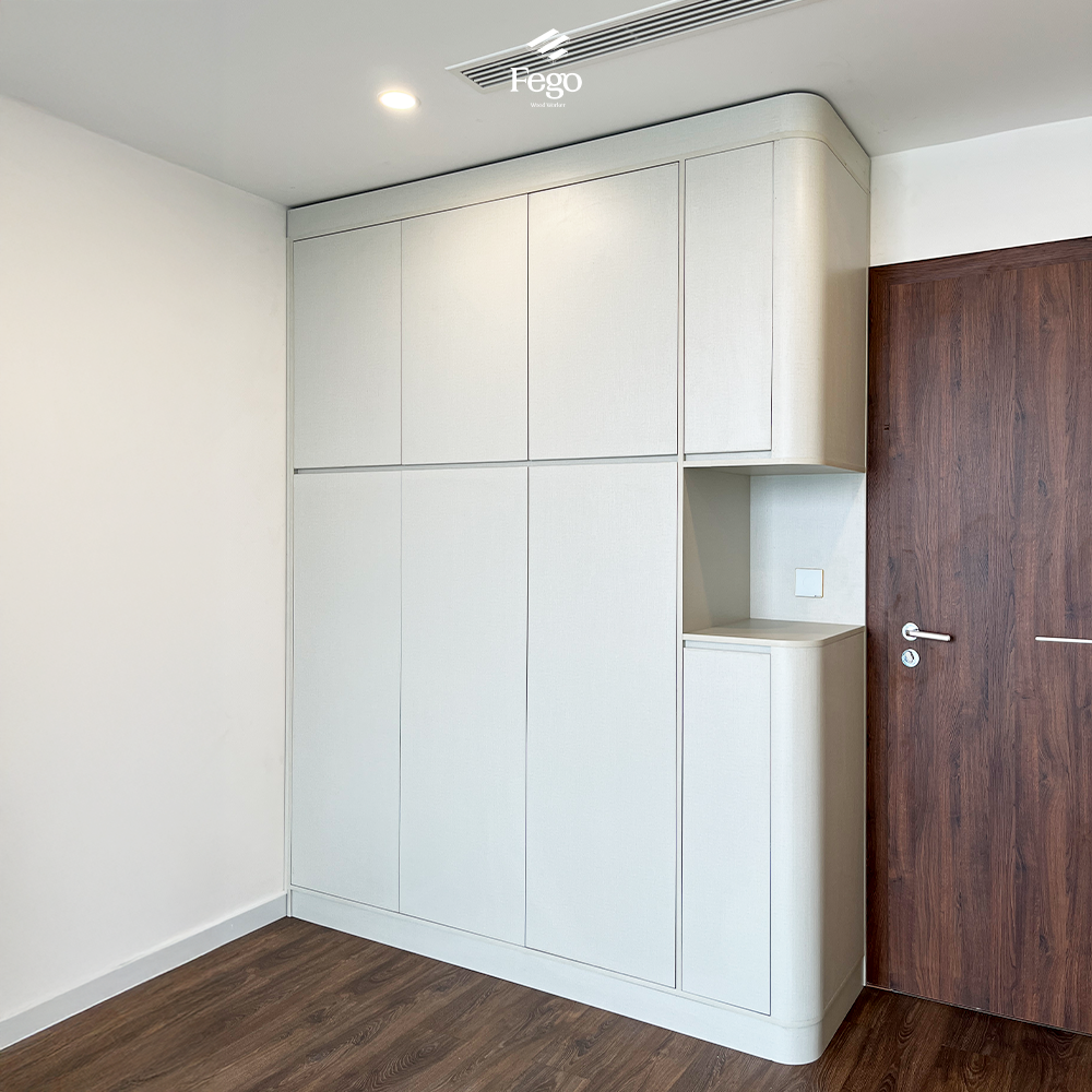TỦ QUẦN ÁO KỊCH TRẦN CUSTOM