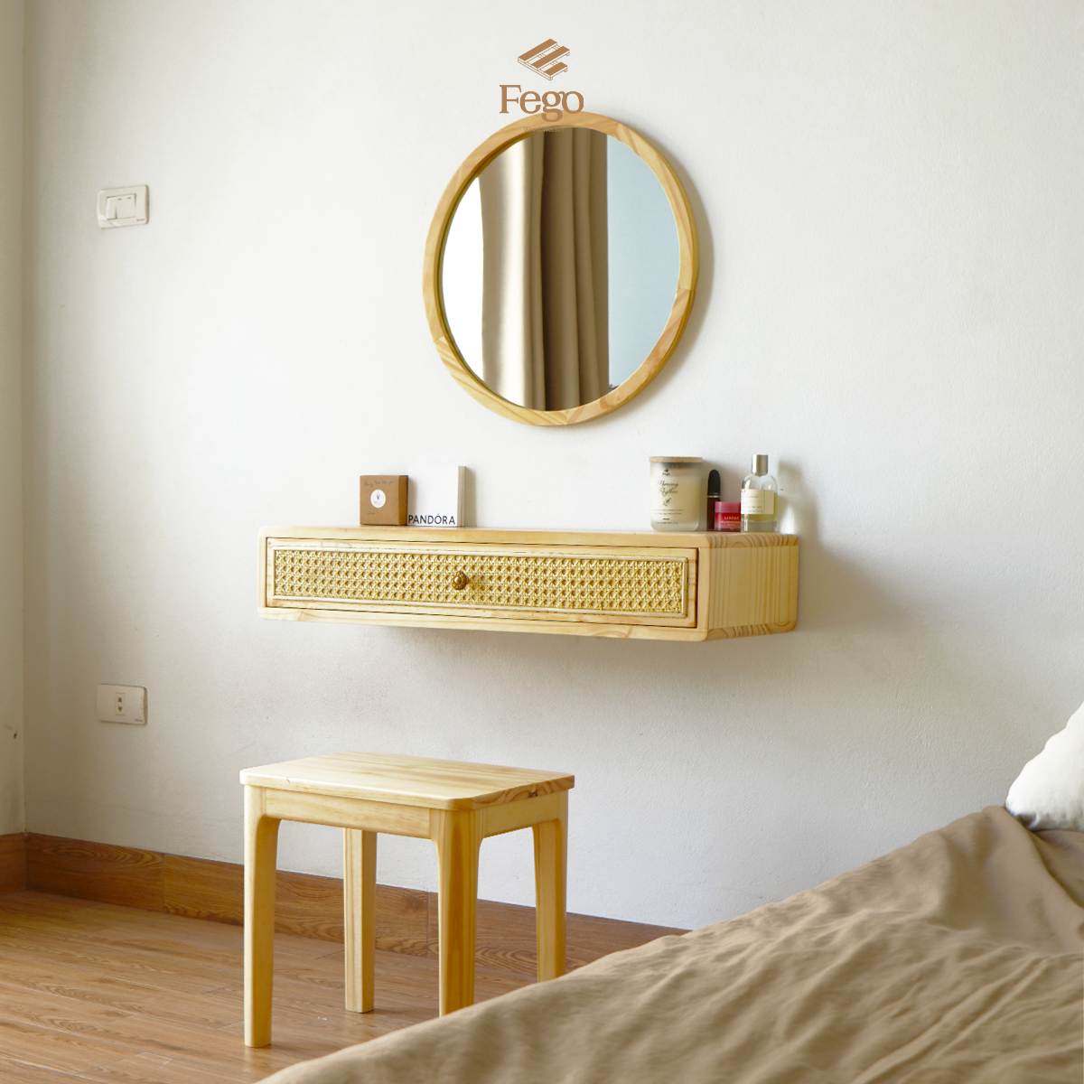 Bàn trang điểm gắn tường gỗ tự nhiên kết hợp cánh mây FEGO