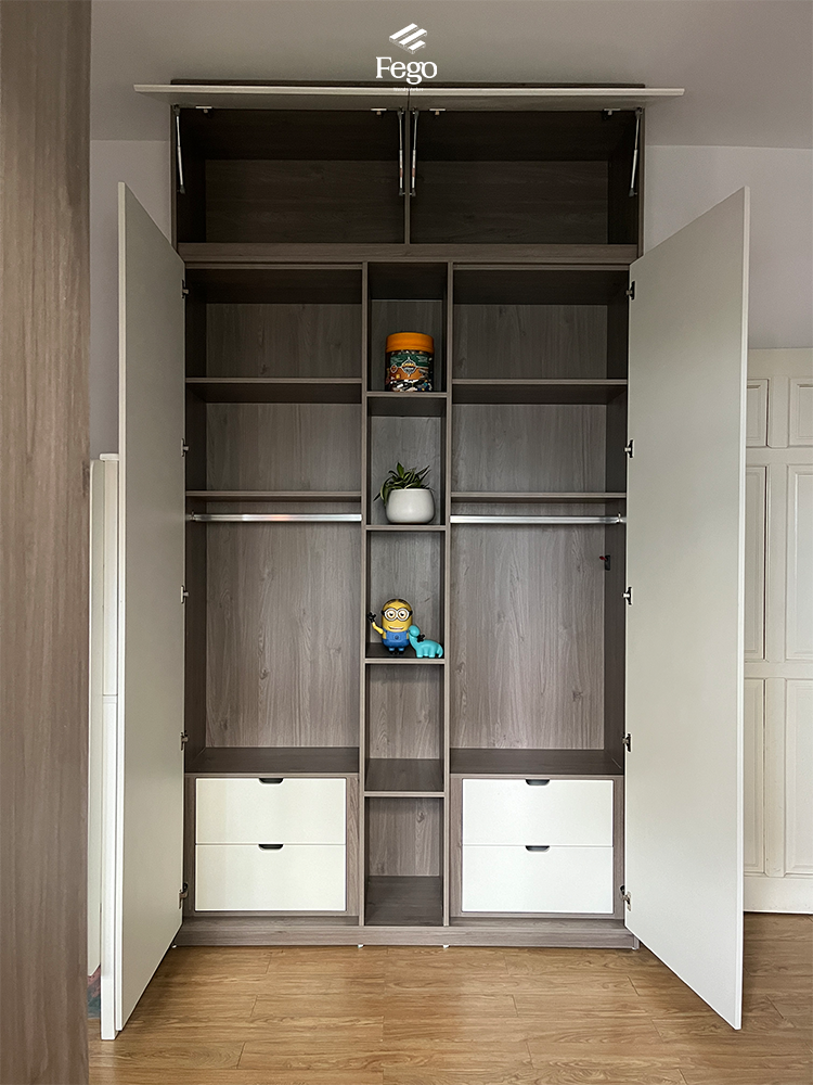 TỦ QUẦN ÁO KỊCH TRẦN CUSTOM