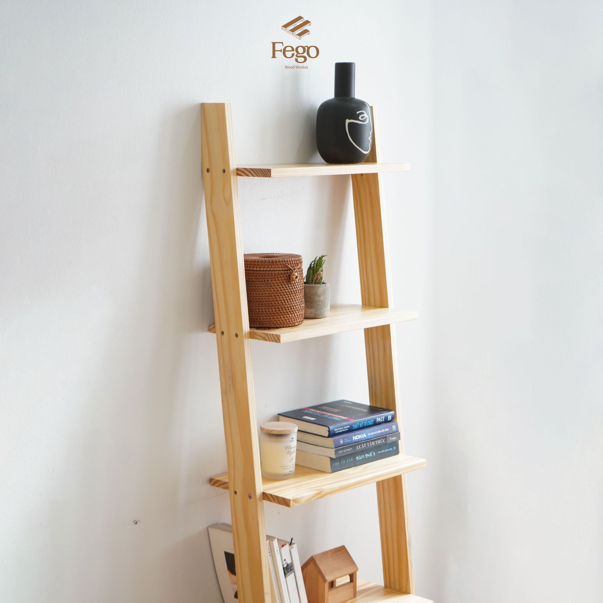 Kệ thang gỗ thông 5 tầng màu vàng kem tự nhiên cao 160cm
