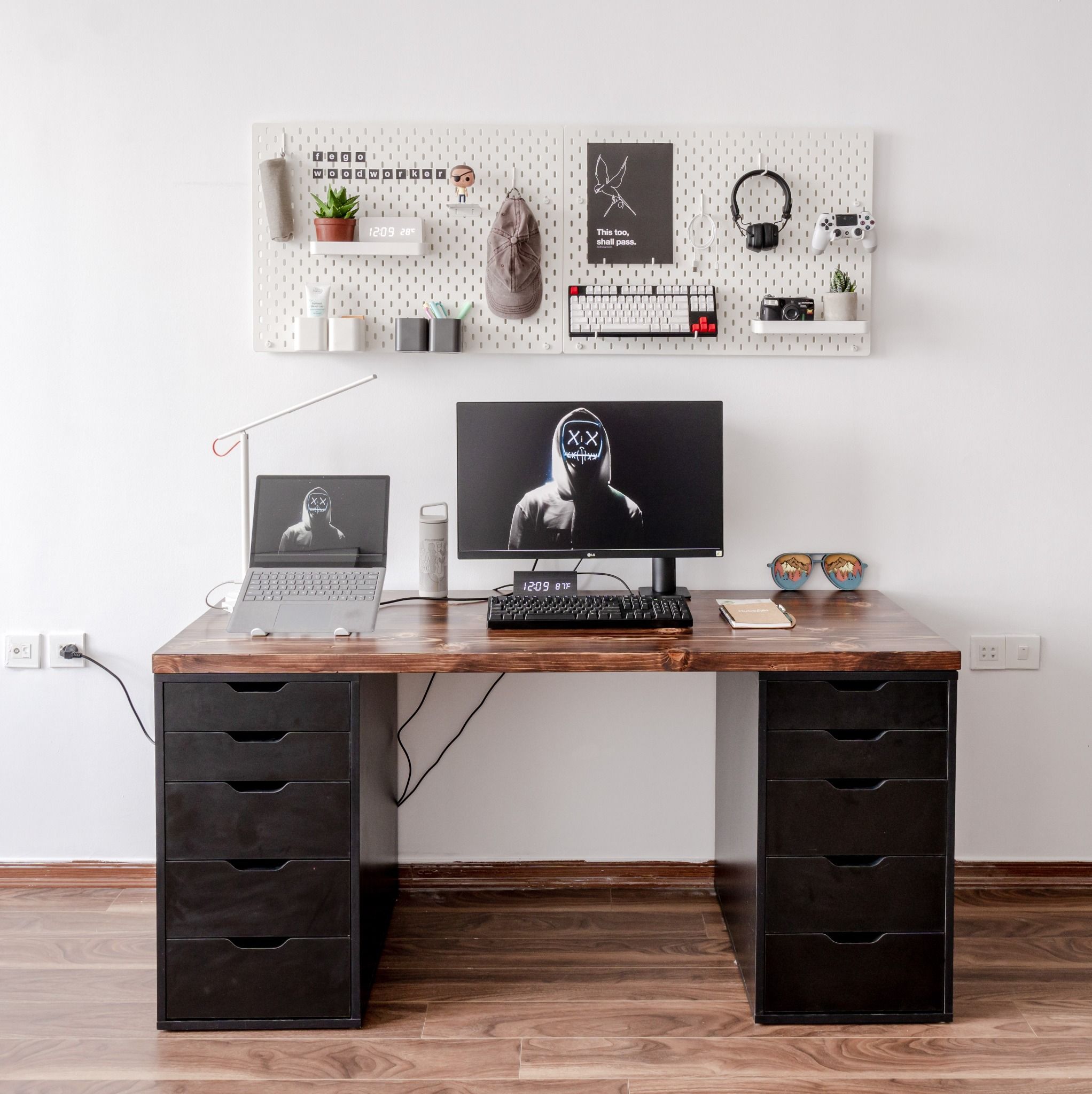 Bàn Drawer 2 tủ ngăn kéo FEGO
