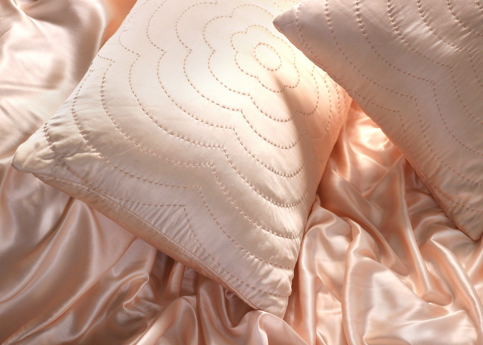 Chăn lụa tơ tằm Satin khâu chần tay