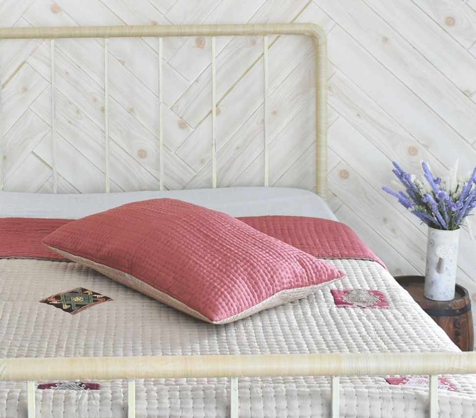 Vỏ gối lụa khâu tay thủ công 50x70cm