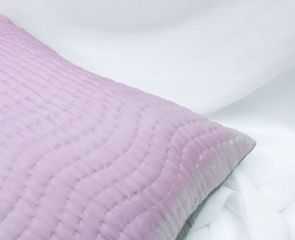 Vỏ gối lụa khâu thủ công 50x70cm
