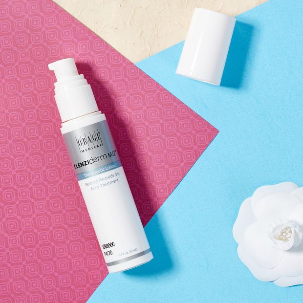 BHA Obagi Hỗ Trợ Trị Mụn, Giảm Nhờn Clenziderm MD Pore Therapy 2% 148ml
