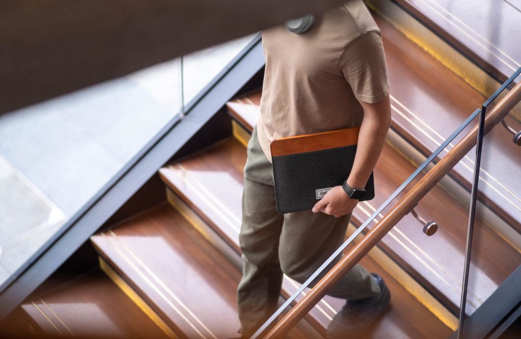 Túi Chống Sốc Tomtoc Felt & Pu Leather cho MacBook 16
