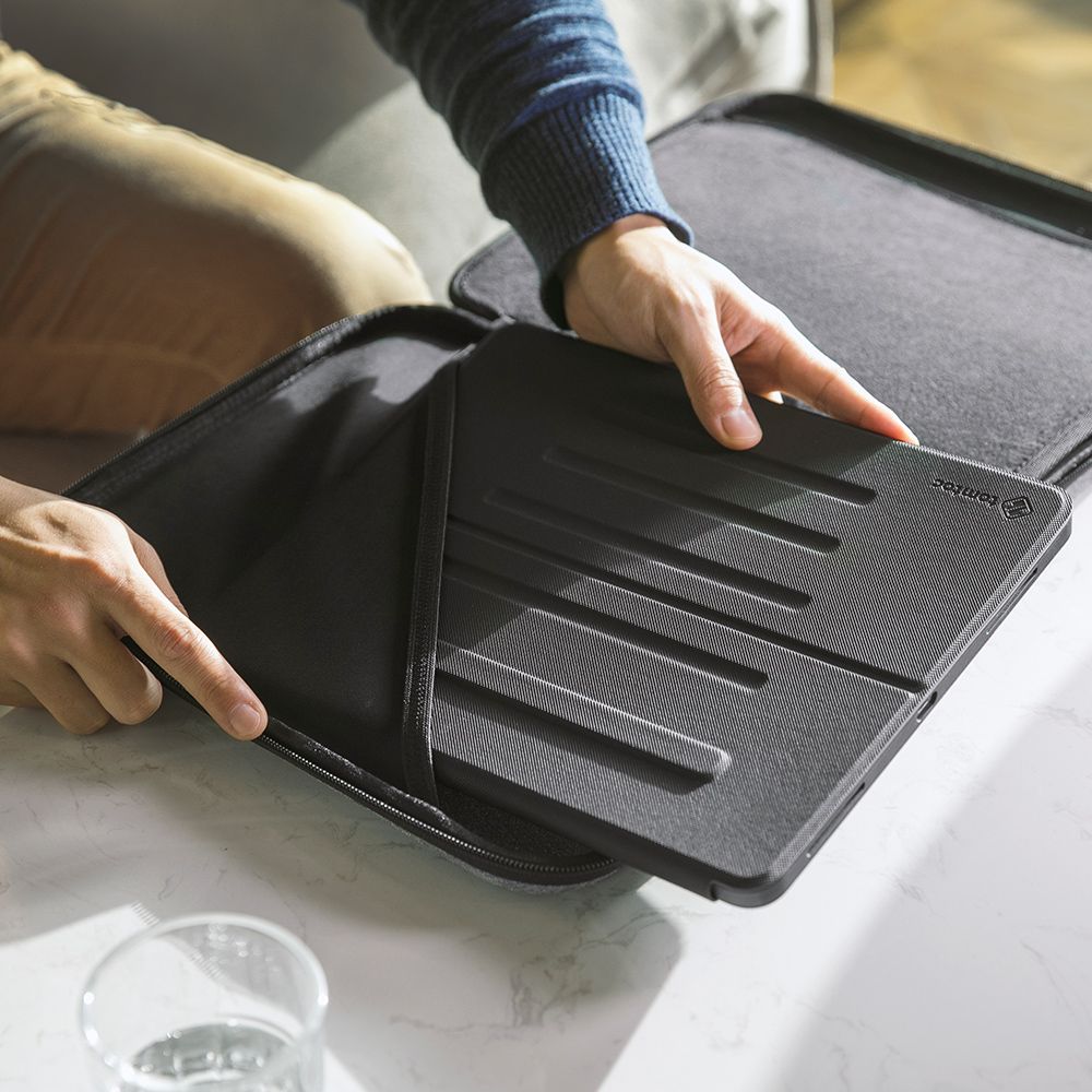 Túi Chống Sốc Tomtoc Portfolio Holder Hardshell cho iPad / Tablet 12.9