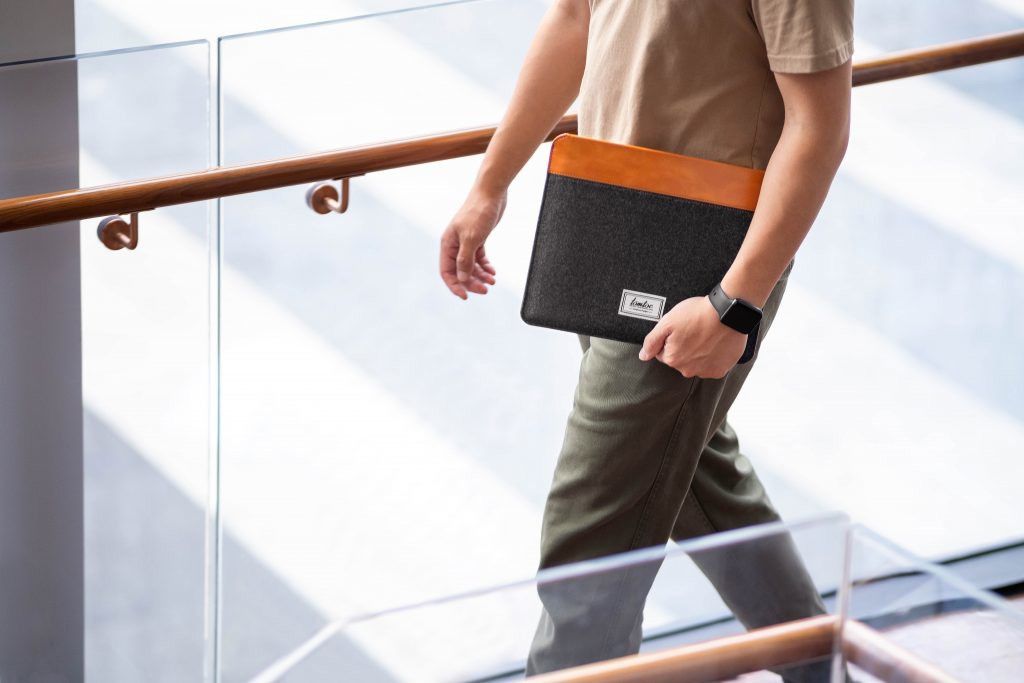 Túi Chống Sốc Tomtoc Felt & Pu Leather cho iPad 9.7 - 11 inch H16-A01Y