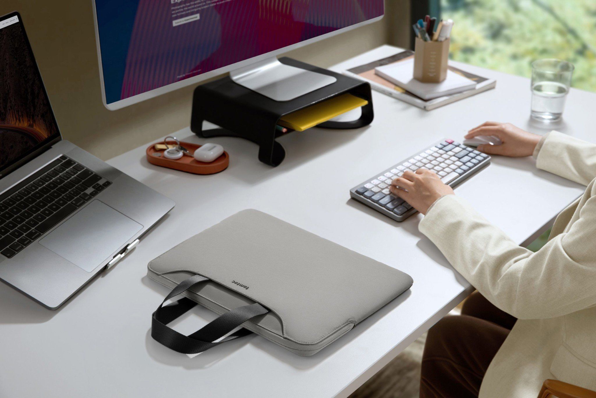 Túi Xách Chống sốc Tomtoc The Her Handbag cho MacBook/Laptop 13″ - Nhiều màu