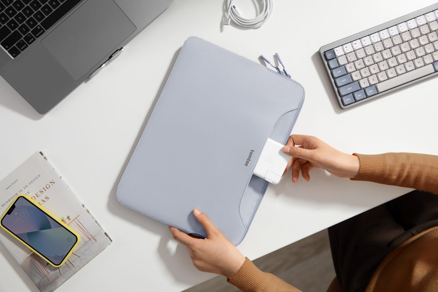 Túi Xách Chống sốc Tomtoc The Her Handbag cho MacBook/Laptop 13″ - Nhiều màu