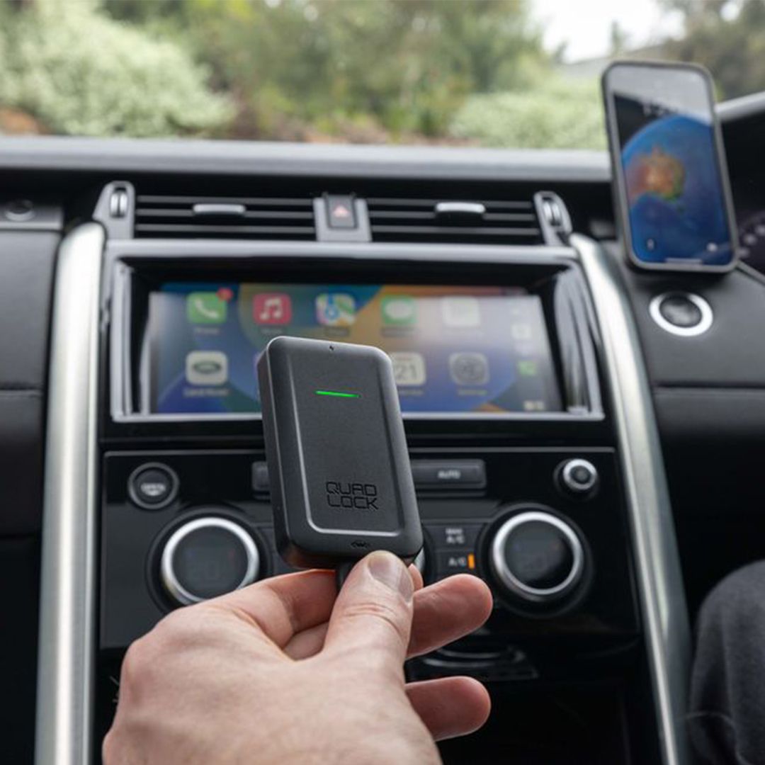 quad-lock-wireless-carplay-adaptor