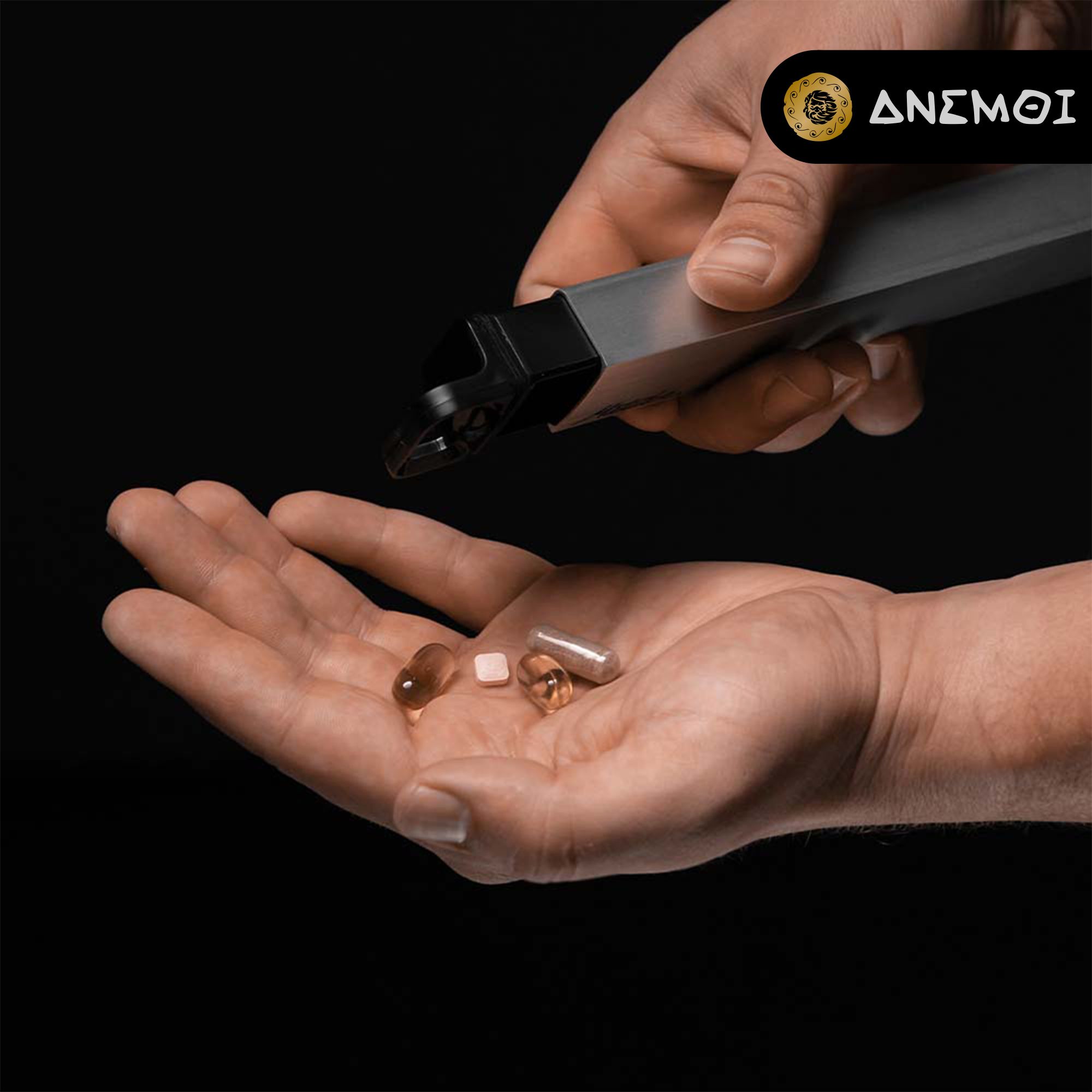 hop-dung-thuoc-chong-nuoc-matador-waterproof-pill-canister