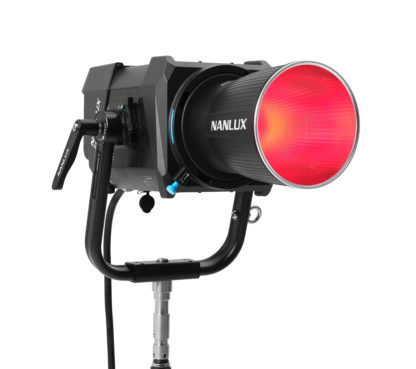 Nanlux Evoke 900C FL-YK-Kit - Đèn Spotlight đi kèm FL-35YK Fresnel Lens và Flight Case (Hàng Order)