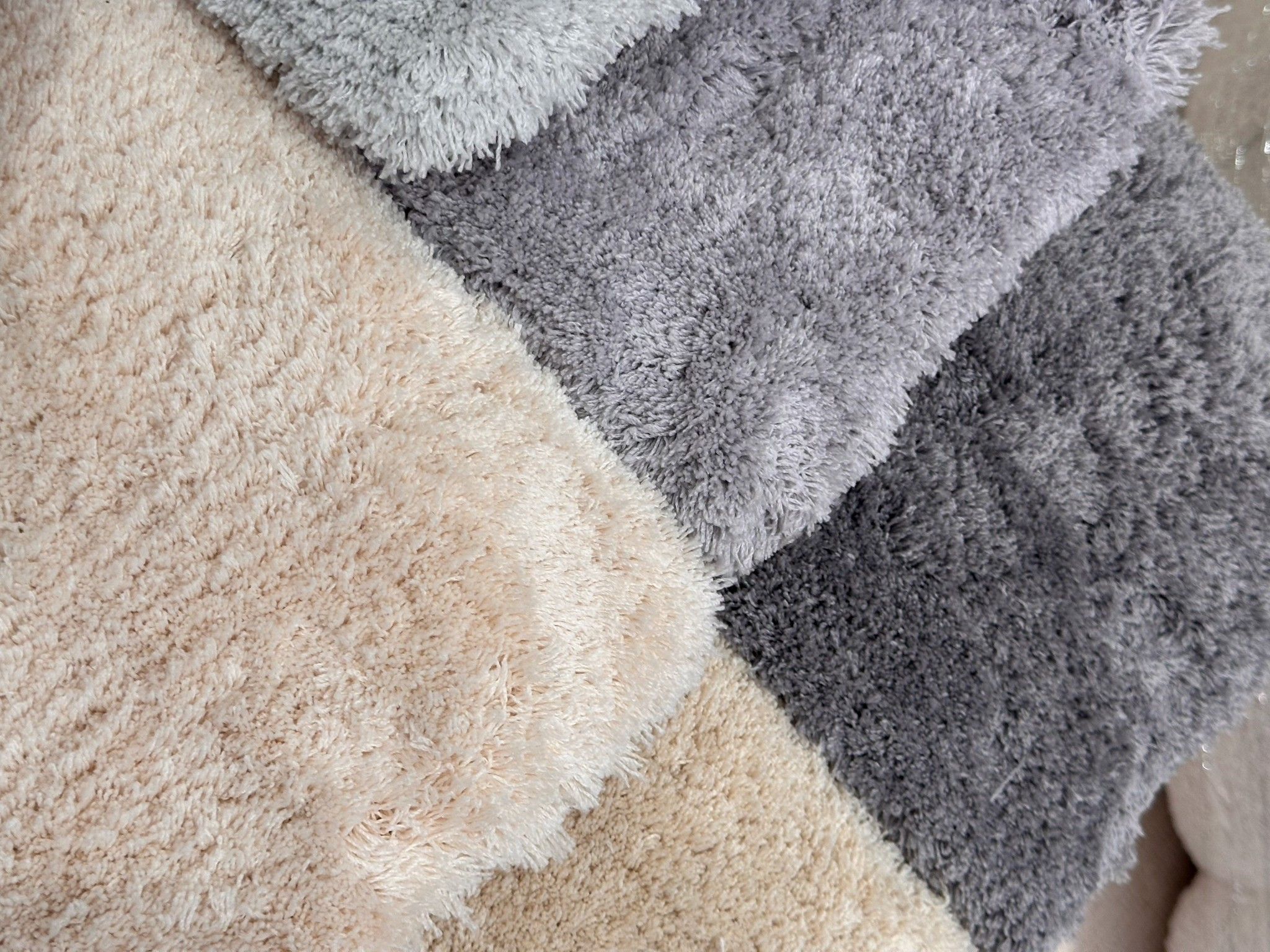 Premium Plush Rug - Light Grey