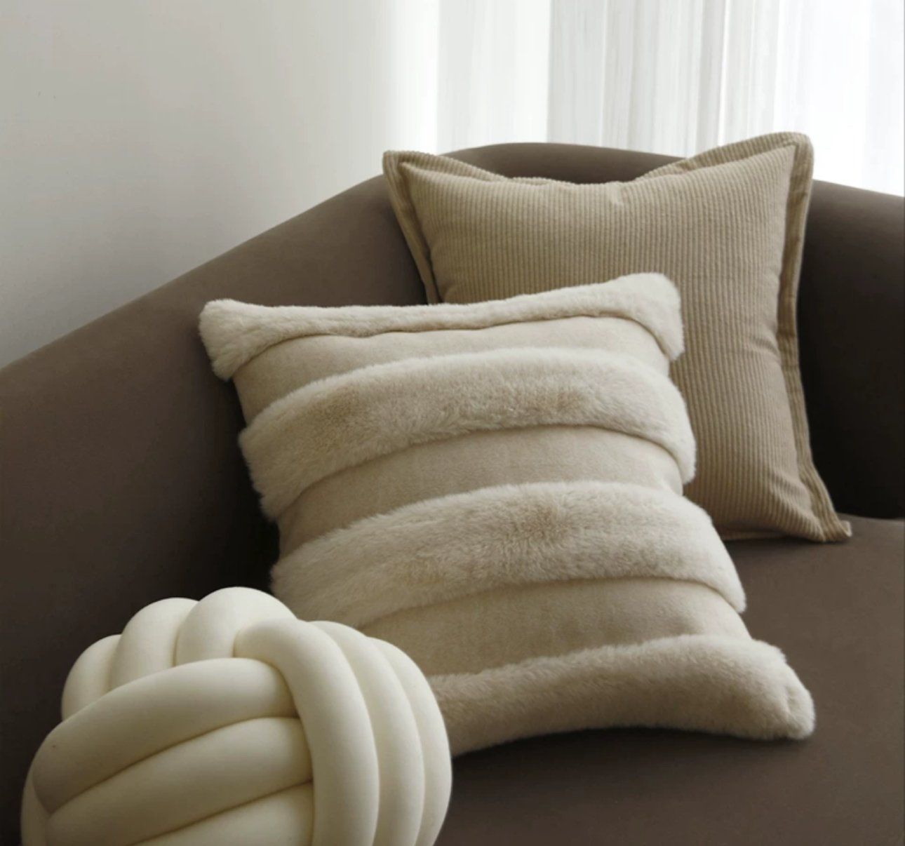Planet XO Cushion - Off White - 50x50cm