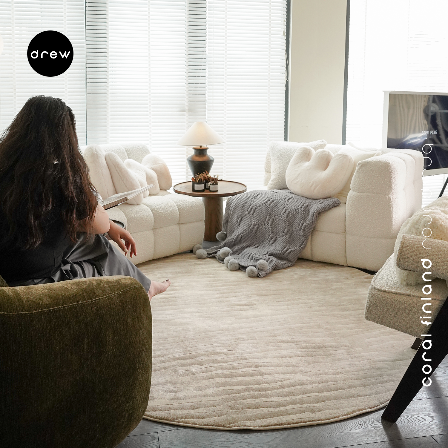 Elle side table