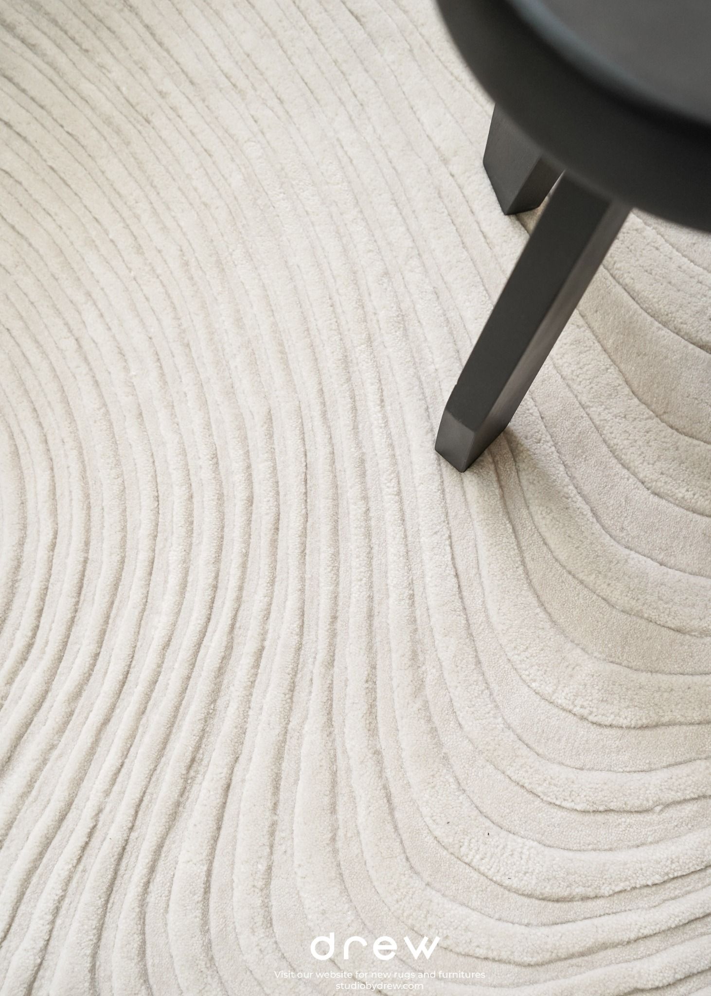 New Suji Acrylic hand-woven rug
