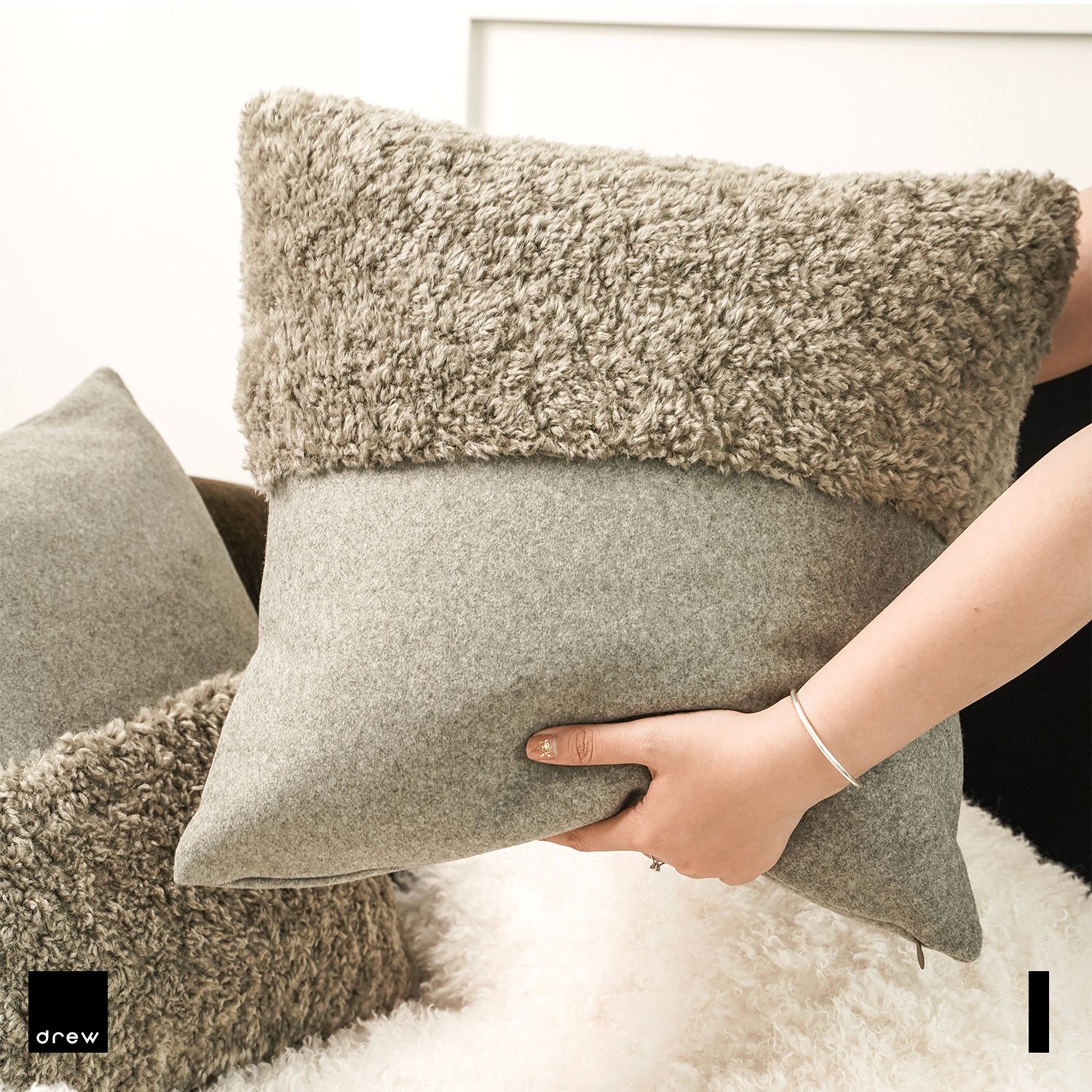 Planet Pillow 45x45cm - Green