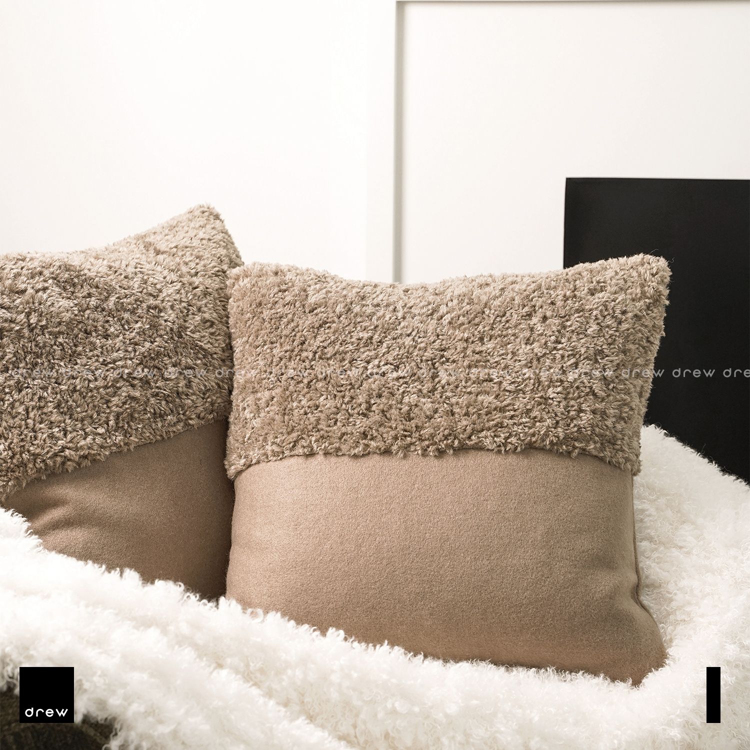 Planet Pillow 45x45cm - Brown