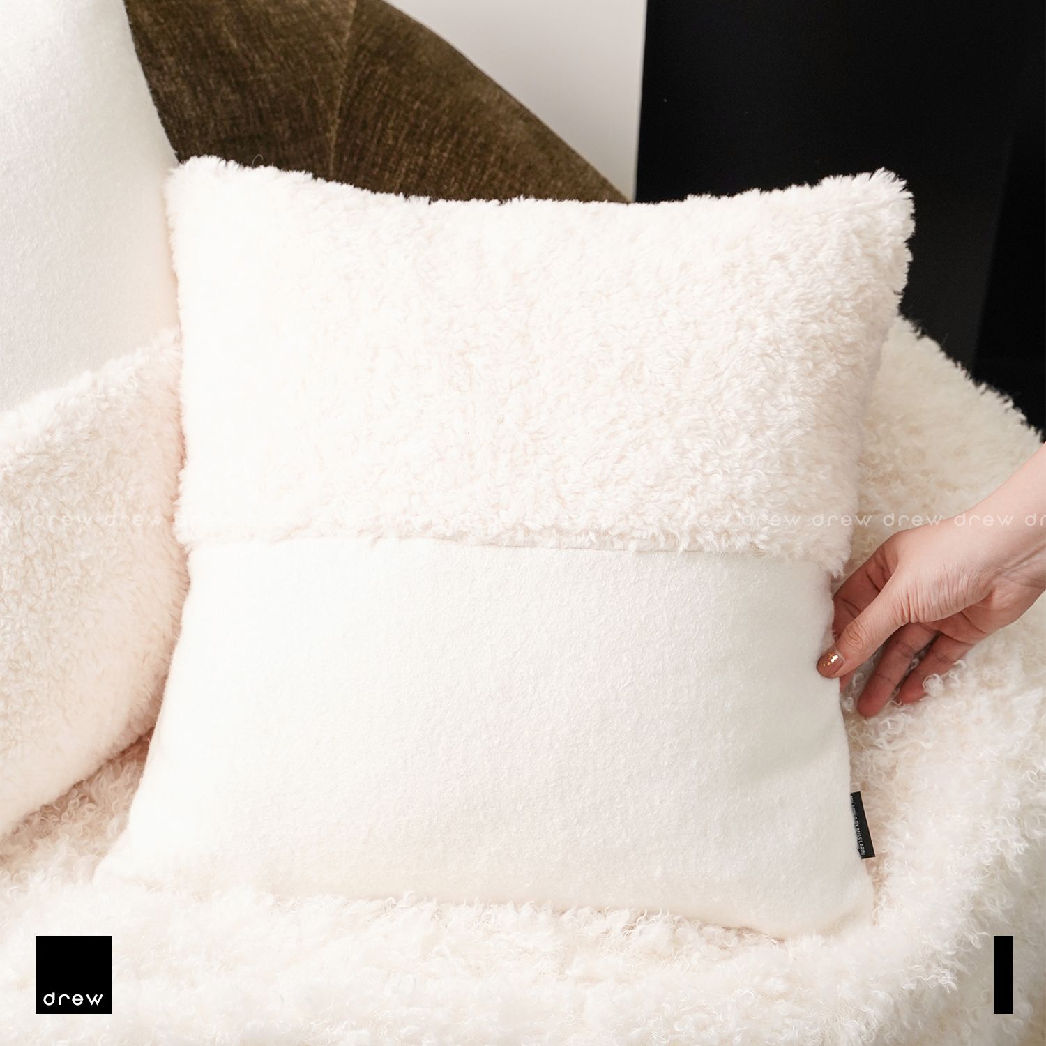 Planet Pillow 45x45cm - White