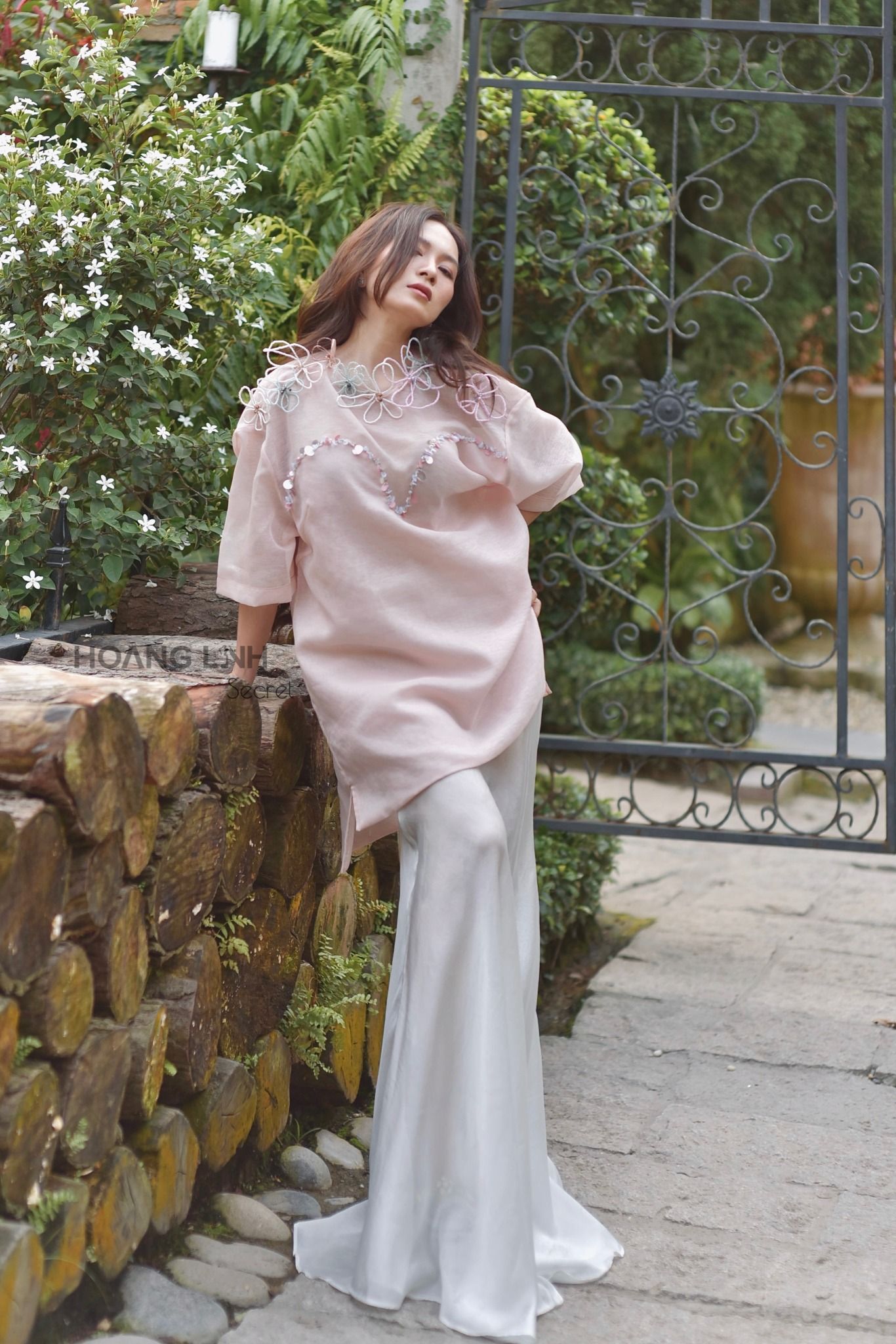 FLOLERLY TOP