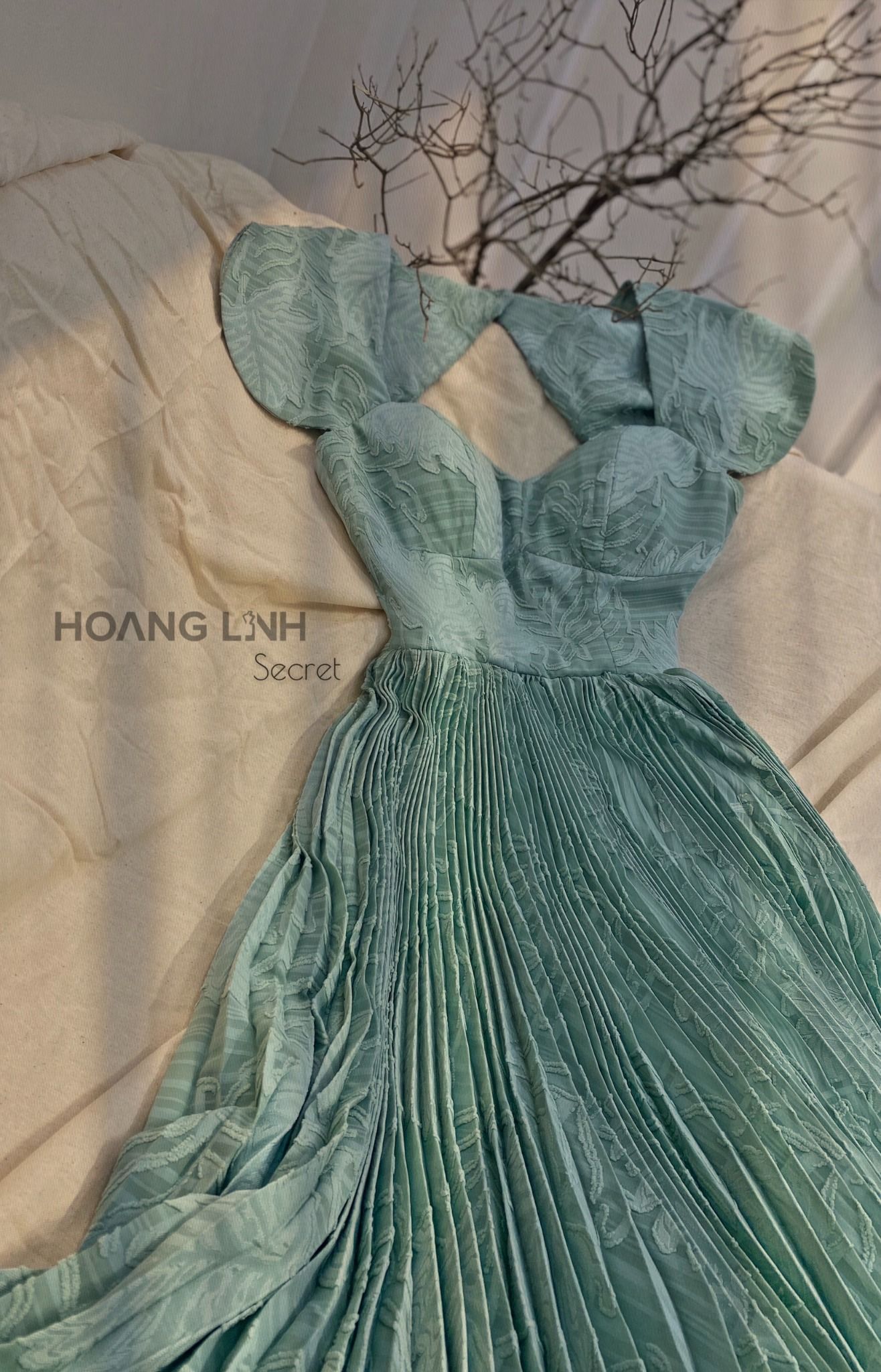 MIN PLEATED DRESS