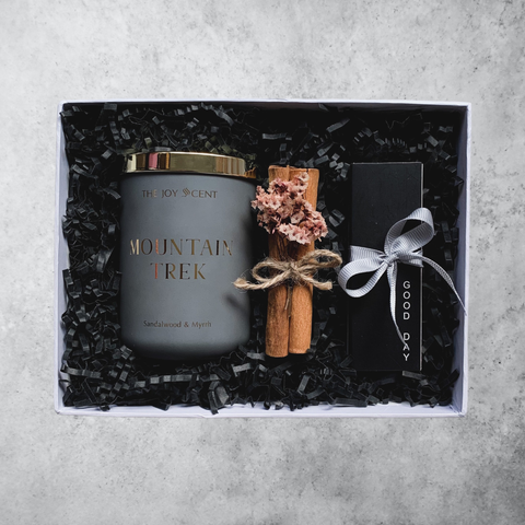 Hộp quà tặng nến thơm MOUNTAIN TREK và diêm cao cấp