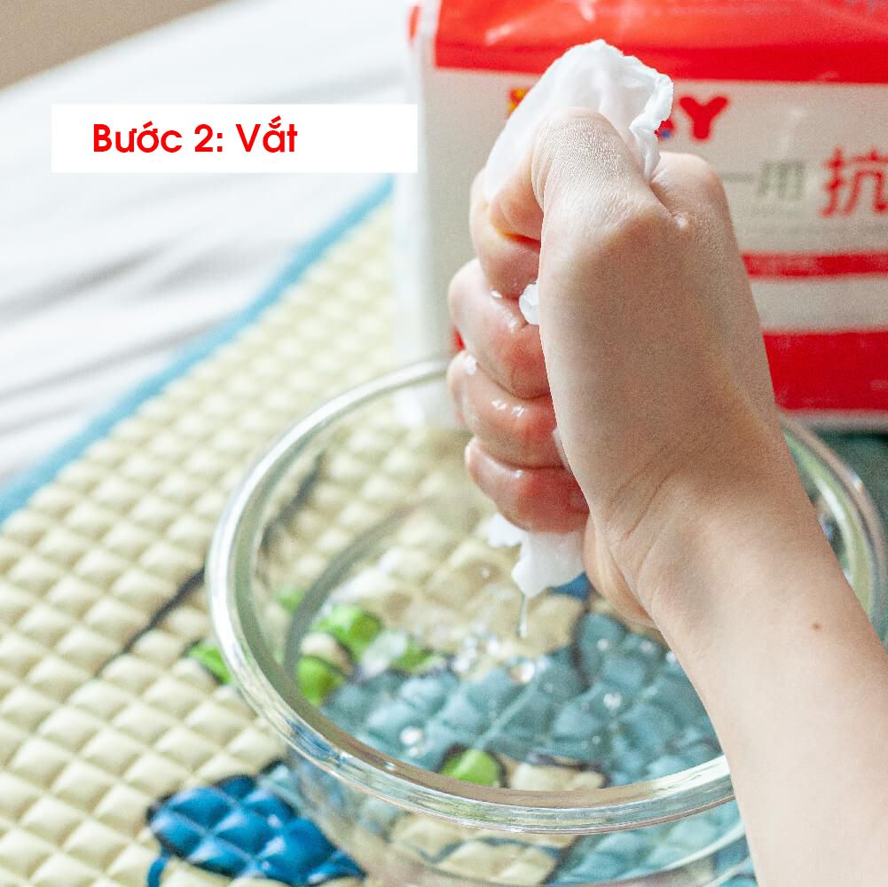 Bông thấm hút kháng khuẩn Suzuran Japan - 120 miếng/gói
