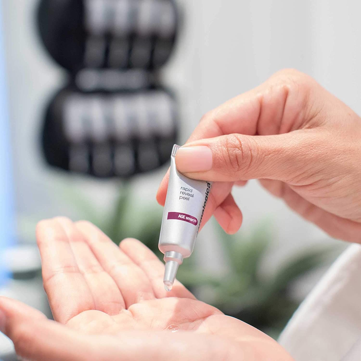 Bộ Peel Tái Tạo Da Dermalogica Rapid Reveal Peel
