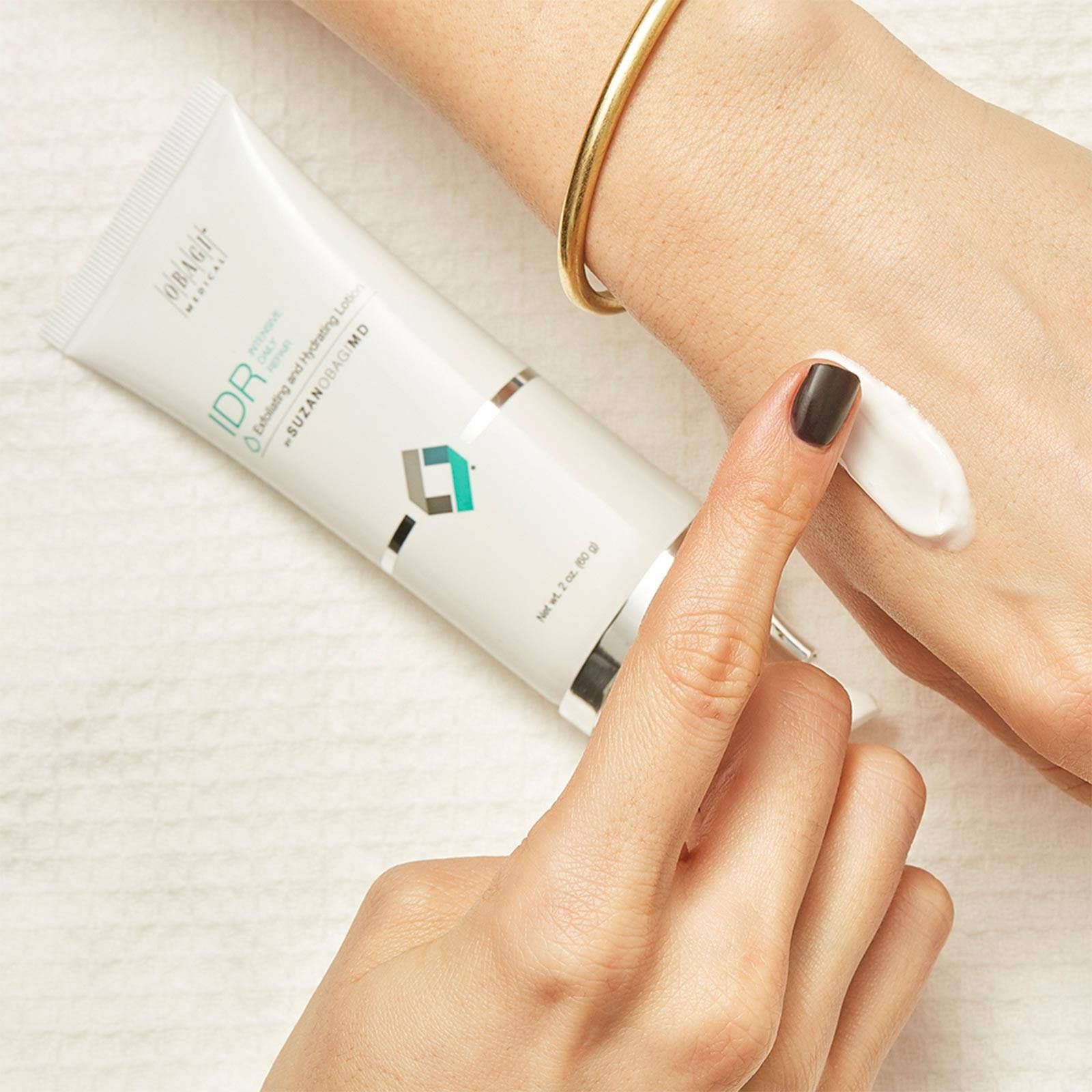 Lotion Dưỡng Ẩm Và Tẩy Tế Bào Chết Obagi Exfoliating and Hydrating Lotion