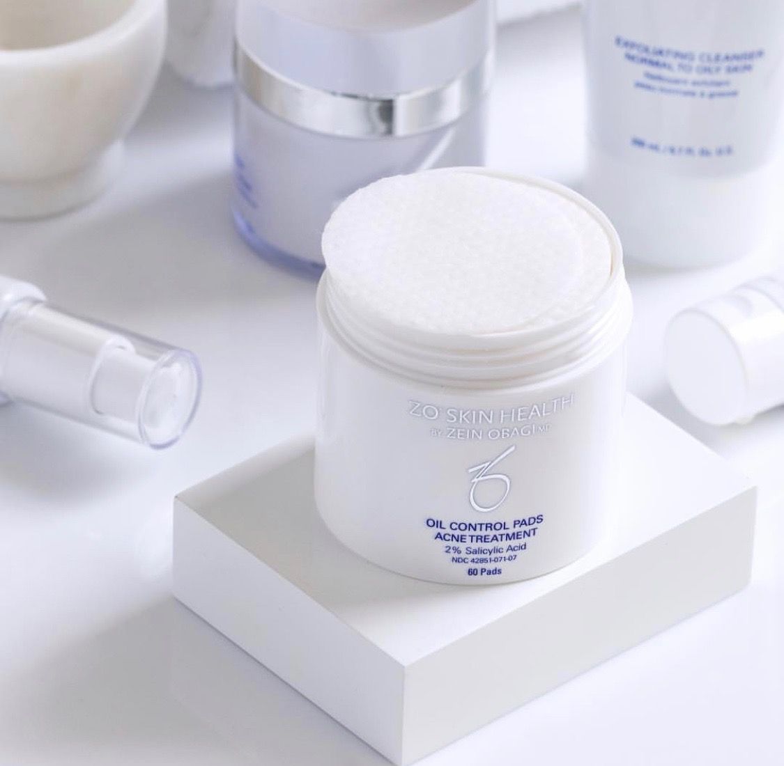 Serum Tẩy Tế Bào Chết Oil Control Pads Acne Treatment Zo Skin Health