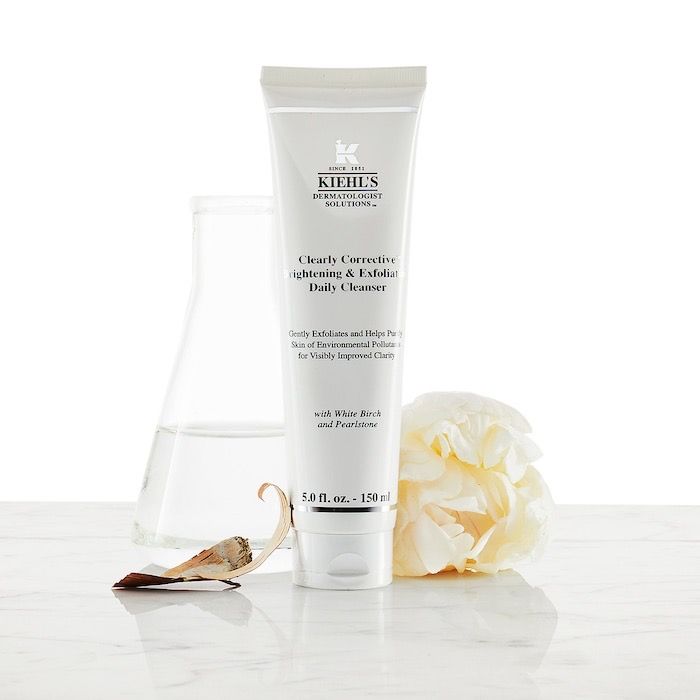 Sữa Rửa Mặt Sáng Da Kiehl's Clearly Corrective Brightening & Exfoliating