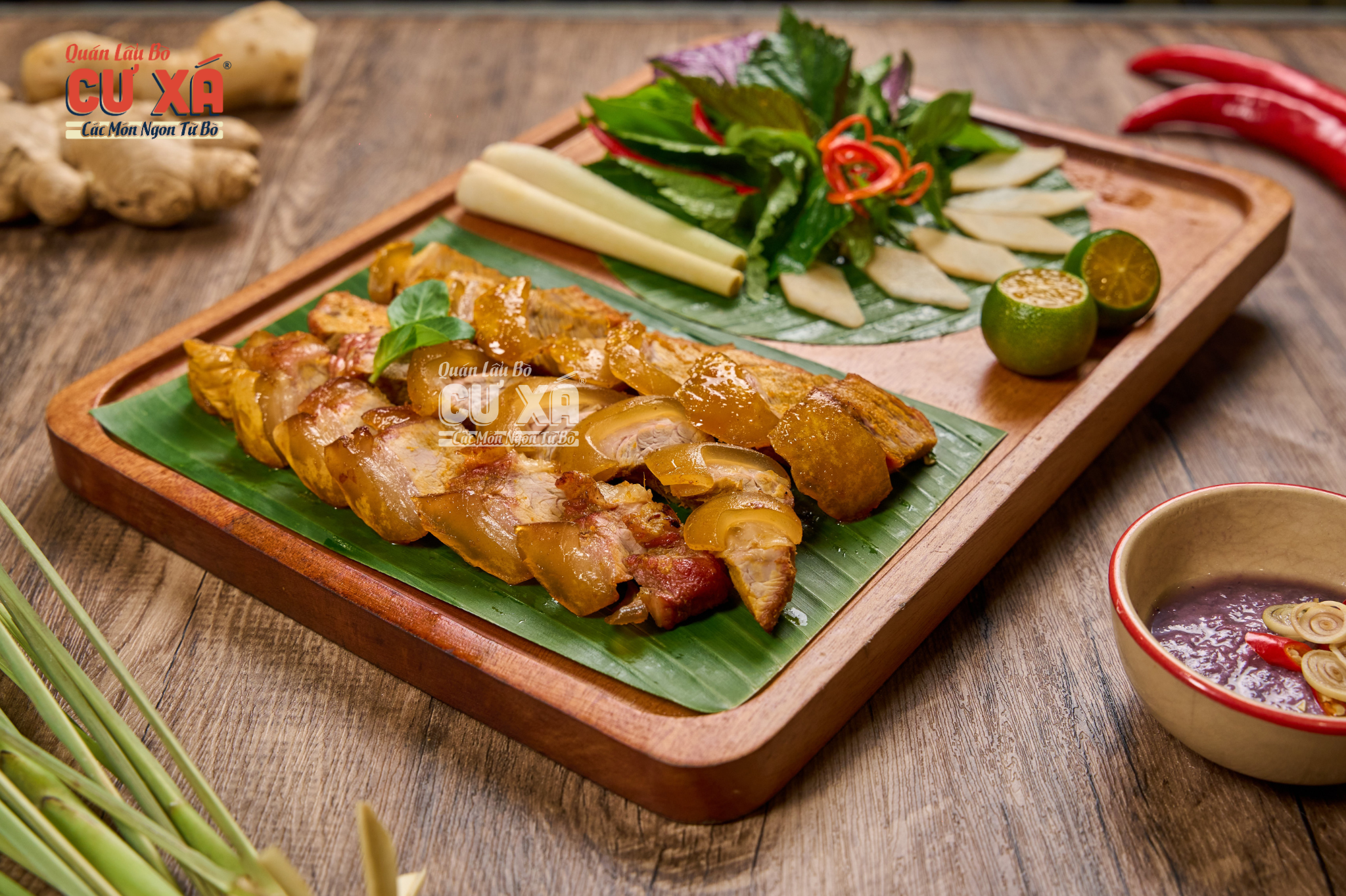 Đùi Bò Tơ Nguyên Da Nướng